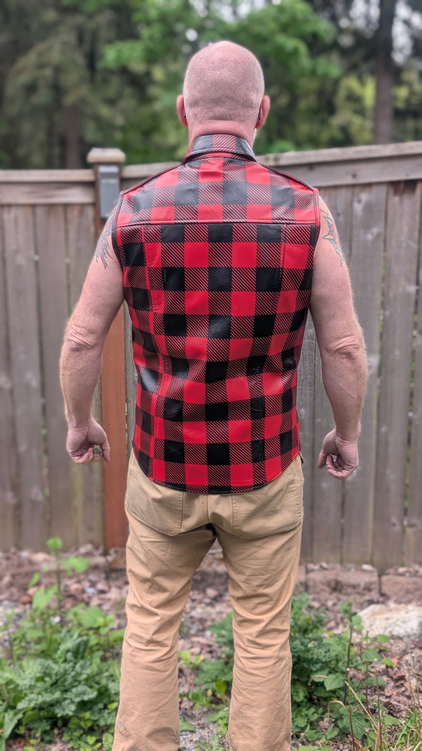 Sleeveless Plaid Leather Shirt